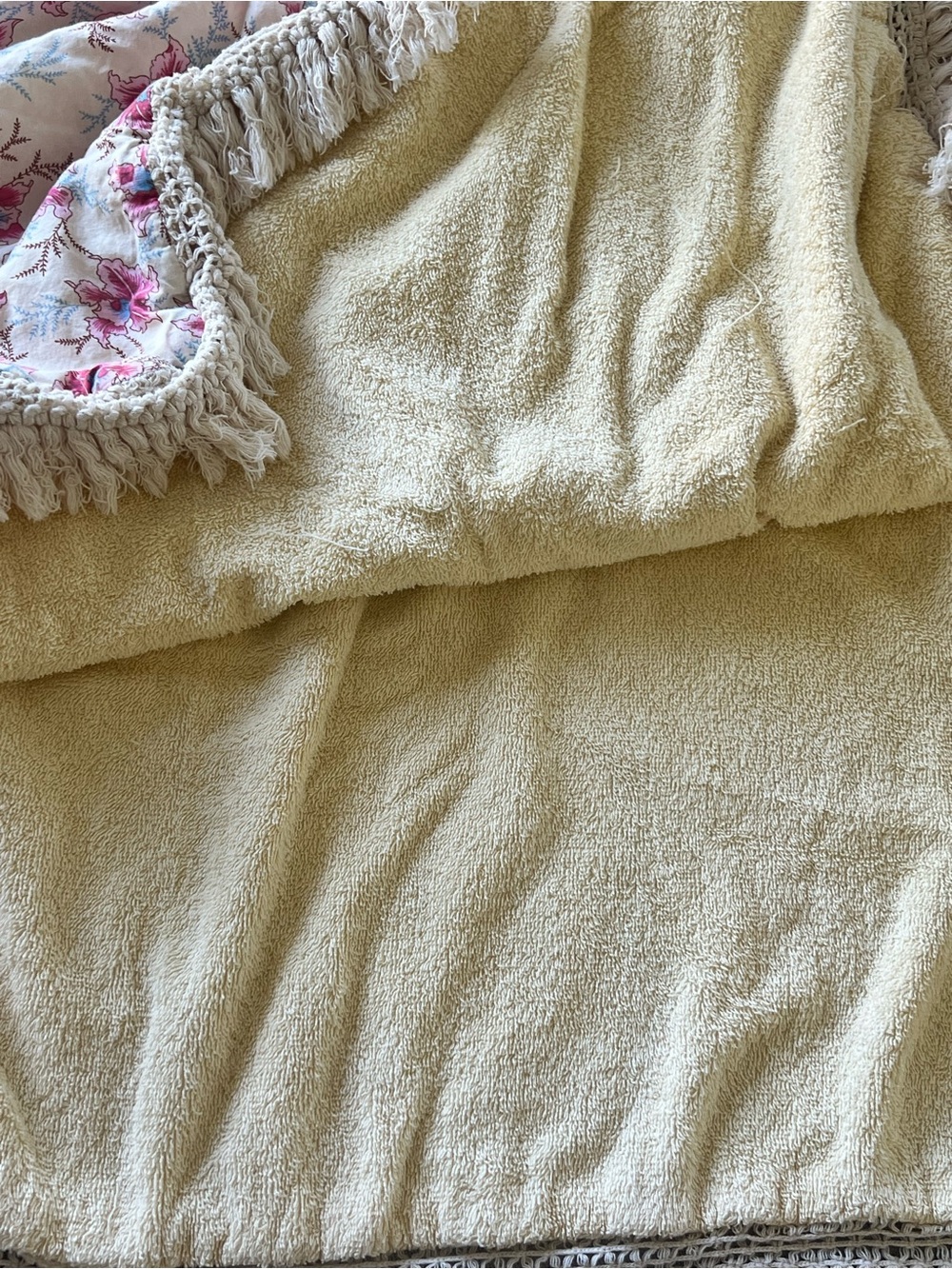 Louise Misha Floral hooded beach towel - Picture 5 of 5